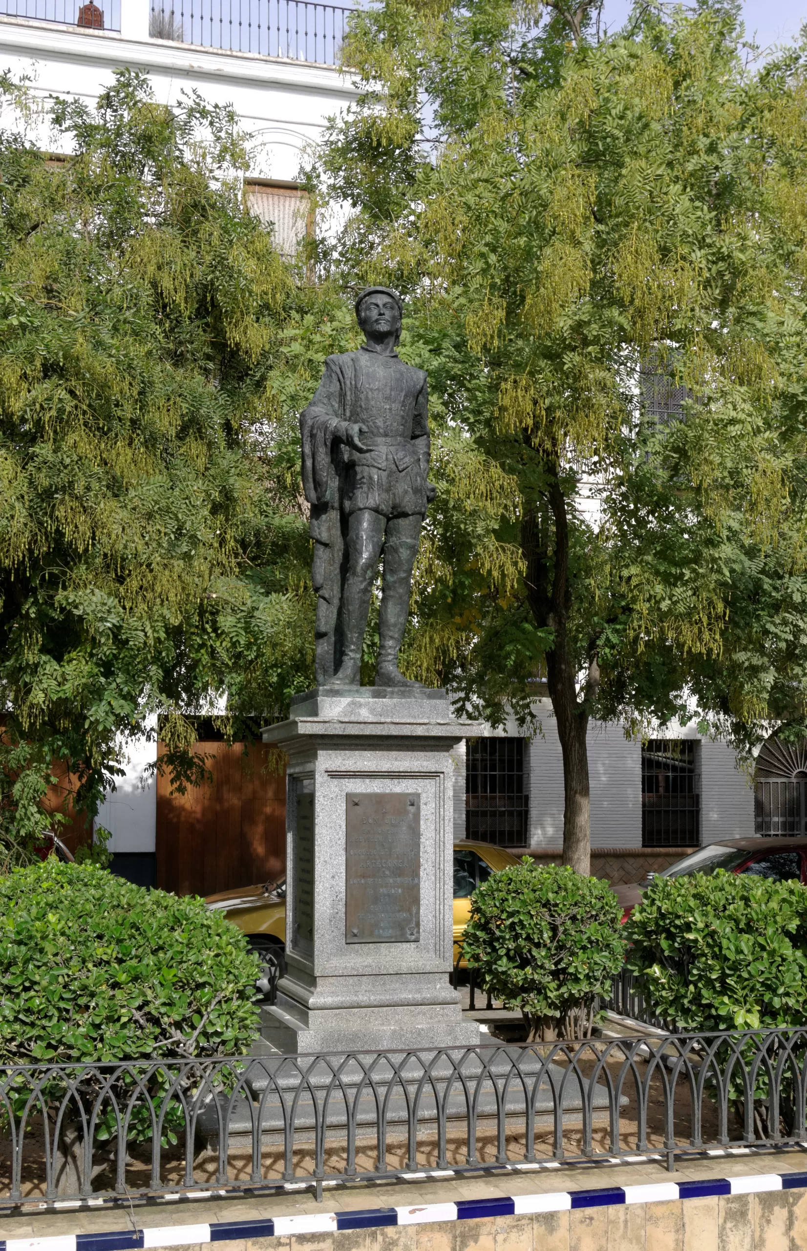 Descubre la Plaza de los Refinadores: Un Icono de Historia y Cultura en Sevilla
