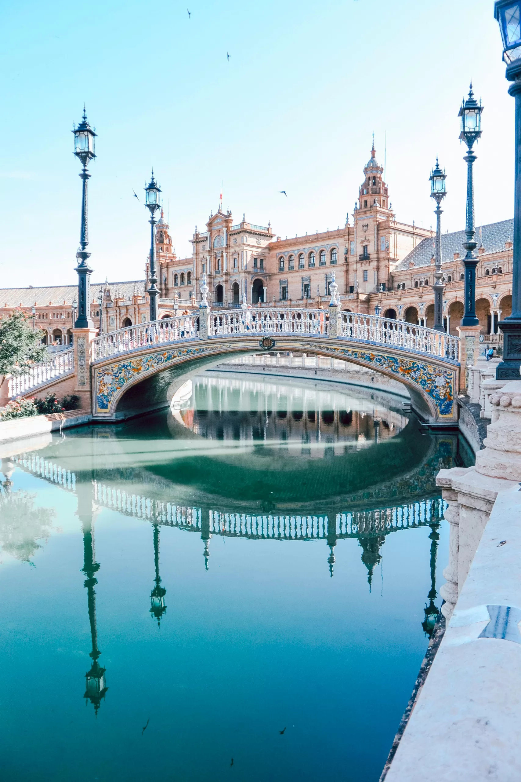 Puente de la Plaza de España de Sevilla