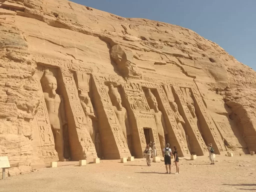 Templo de Nefertari, Abu Simbel